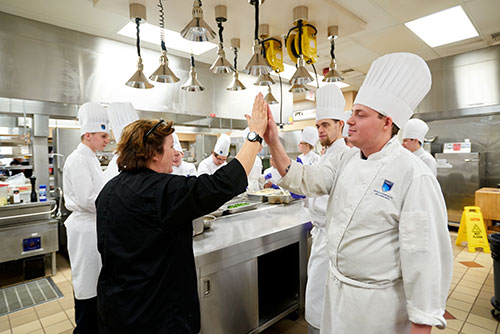 Lynn Crawford with NAIT Culinary Arts students; Hokanson Chef in Residence