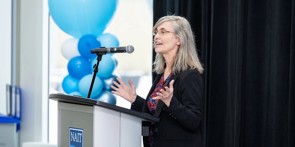 laura jo gunter, nait president and ceo